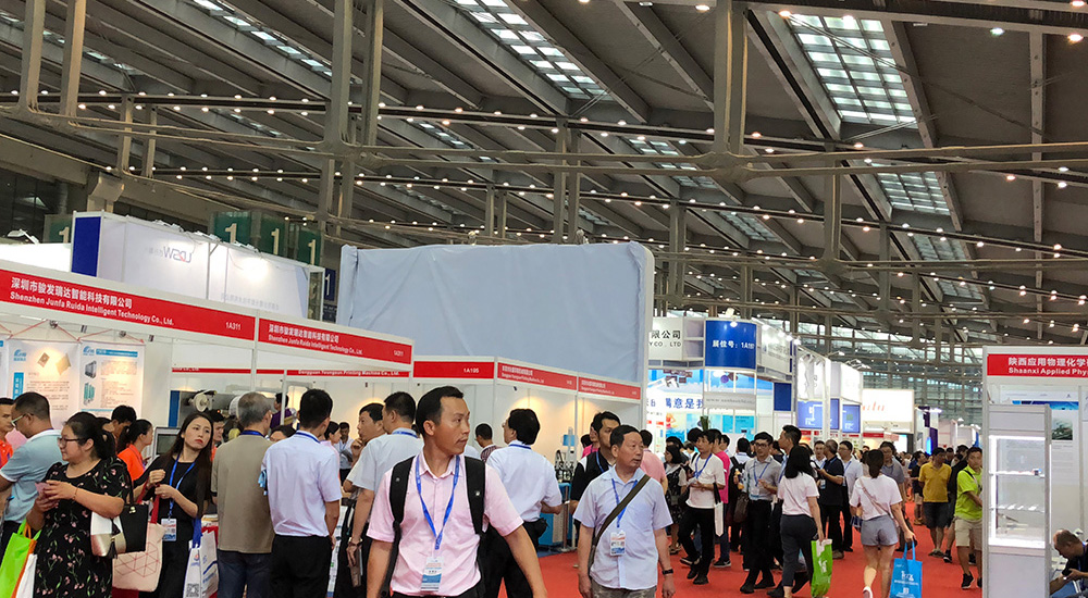 2018���ʮ������������������ļ�չ����ٰ�